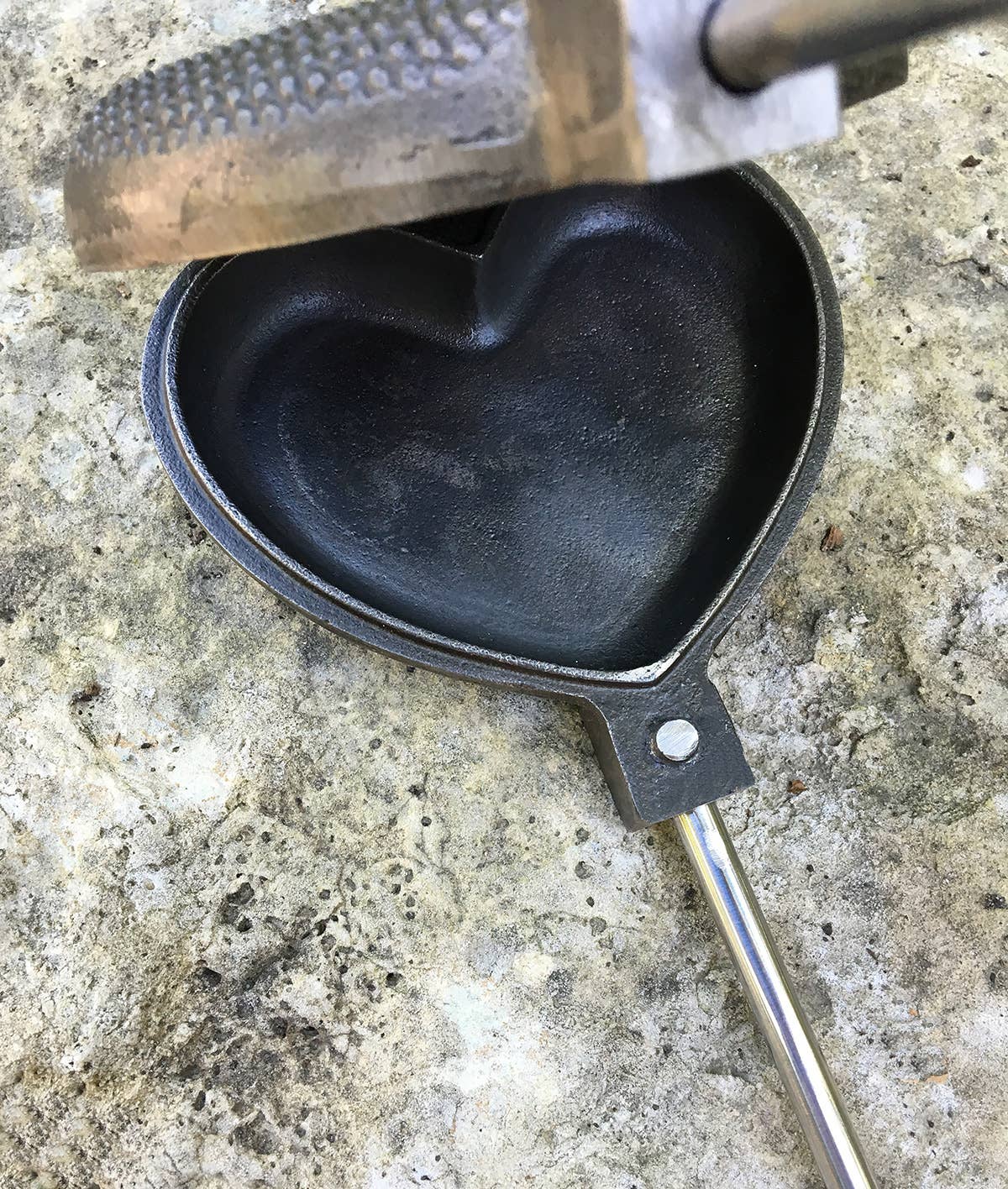 Love Pie - Cast Iron Pie Iron by Rome, #1540