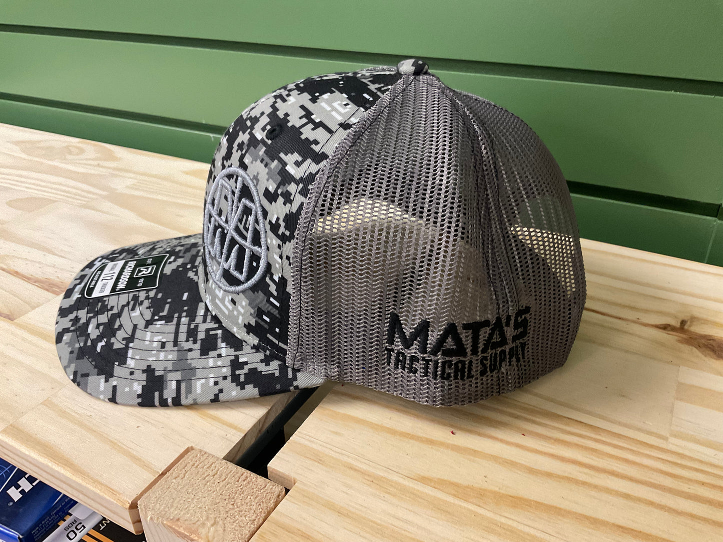 MTS Black & White Digital Richardson 112 Adjustable