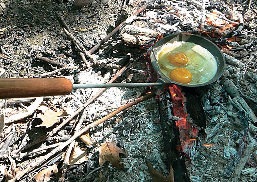 Family Campfire Skillet - Cast Iron by Rome #1024