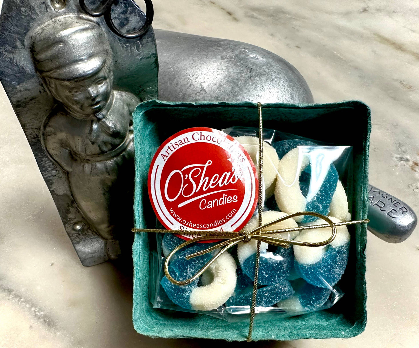 Farmer Market Style Gummy 🫐 Blueberry Rings w/Basket 1/2LB