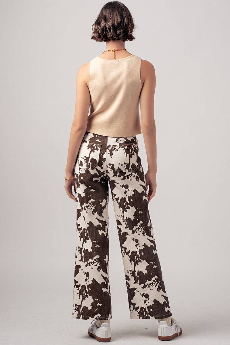 Pearl Button Curved Hem Sleeveless Knit Crop Top
