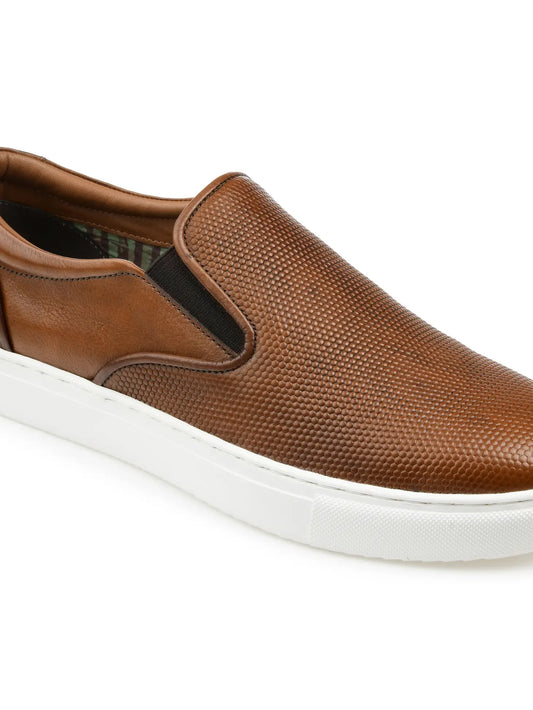 Thomas & Vine Conley Slip-On Leather Sneaker