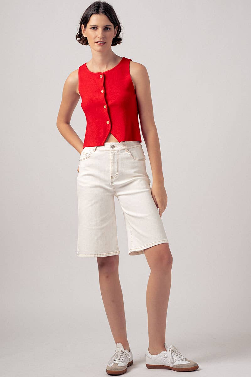 Pearl Button Curved Hem Sleeveless Knit Crop Top