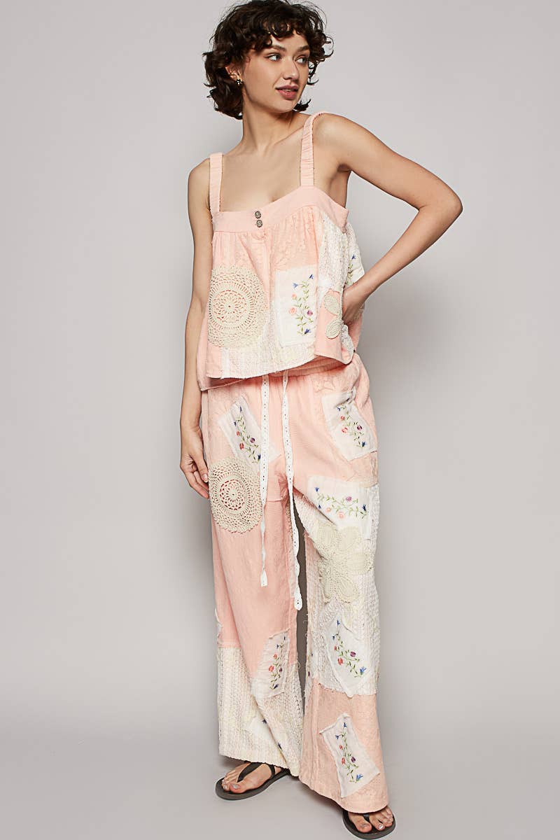 Solid lace patch detail woven pants