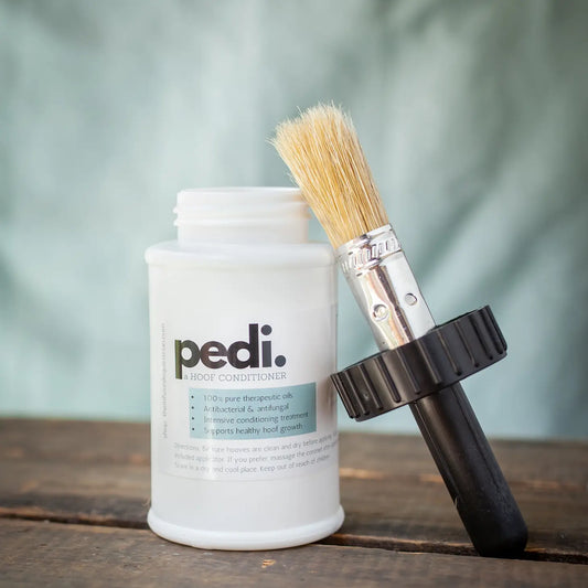 Pedi. A Hoof Conditioner (Half Pint/Pint)